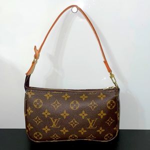 Louis Vuitton Women’s Small Pochette Hand Bag